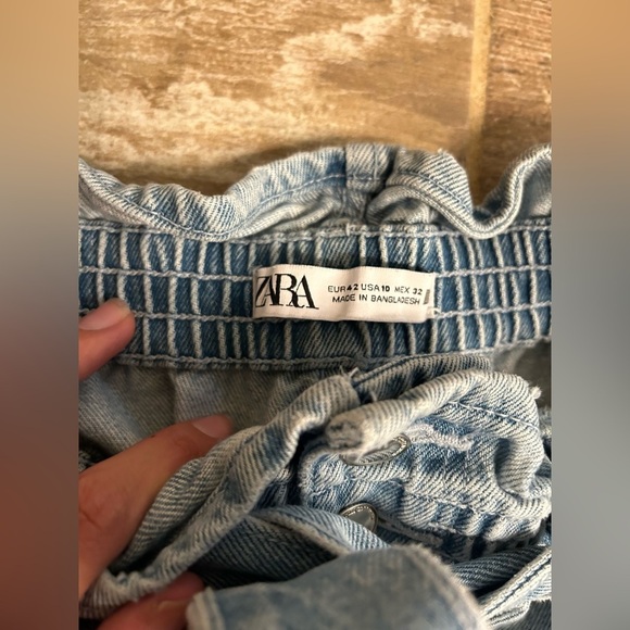 Zara Paper Bag Distressed Jean Shorts - Picture 2 of 3